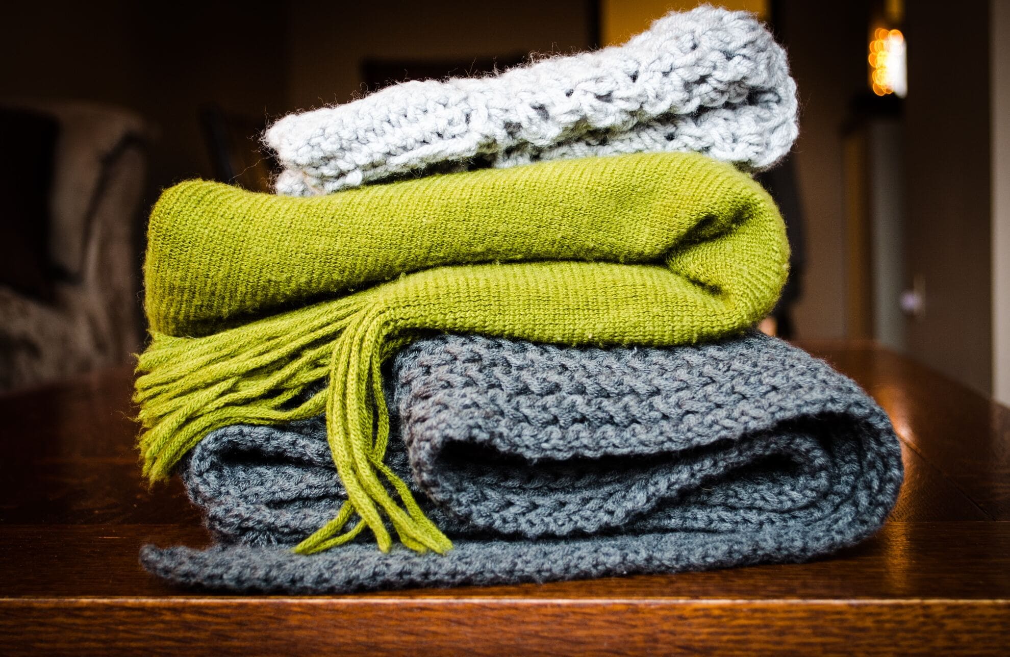 Echarpes en laine : privilégier les boutiques made in france